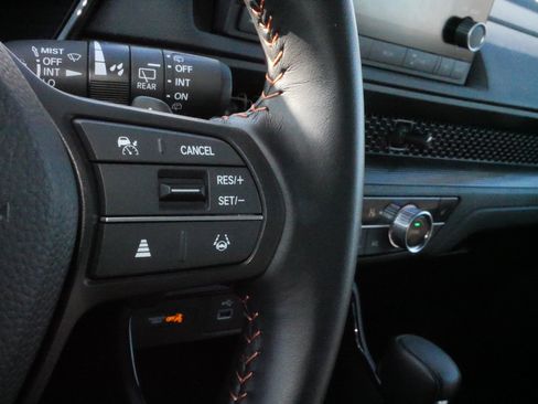 Used 2025 Honda CR-V Sport image 25