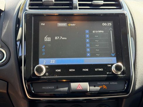 Used 2024 Mitsubishi Outlander Sport SE image 25