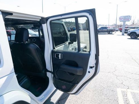 Certified 2022 Jeep Wrangler Unlimited Sahara w/ LED Lighting Group image 12