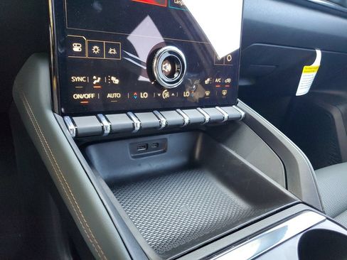 New 2026 GMC Terrain AT4 AWD/4WD image 23