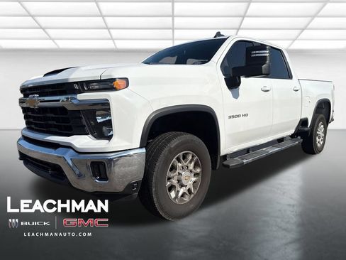 Used 2024 Chevrolet Silverado 3500 LT w/ All Star Edition RWD image 9