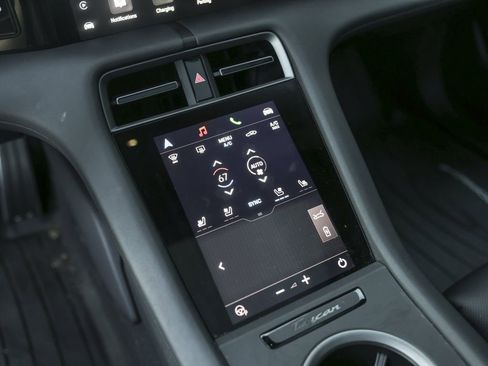 Certified 2025 Porsche Taycan image 28