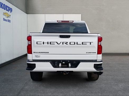 Used 2025 Chevrolet Silverado 1500 Custom w/ Turbomax Blackout Package RWD image 4