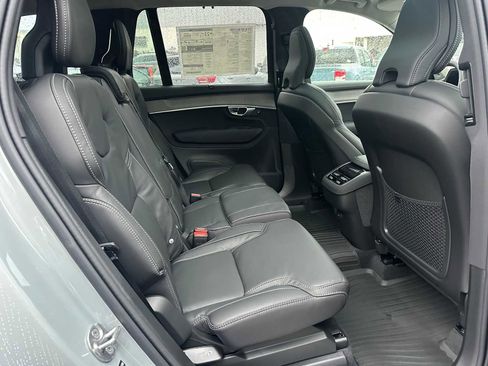 New 2026 Volvo XC90 B6 Ultra image 12