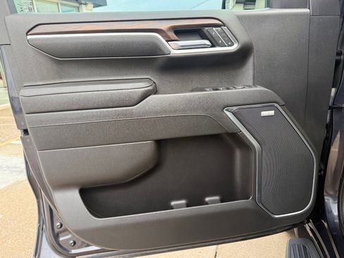 Used 2023 GMC Sierra 1500 SLT w/ SLT Convenience Package image 10