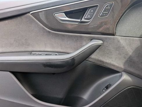 Used 2023 Audi SQ8 Prestige AWD/4WD image 26