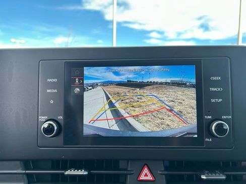 Used 2024 Kia Sportage LX image 18