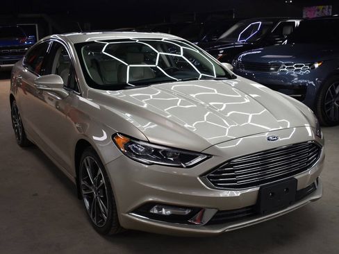 Used 2017 Ford Fusion Titanium image 3