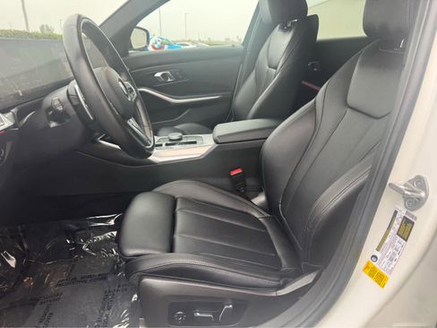 Used 2024 BMW 330i Sedan w/ M Sport Package image 13