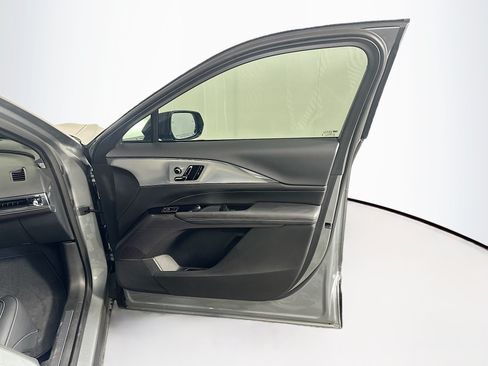 Used 2024 Cadillac Lyriq Tech RWD image 35
