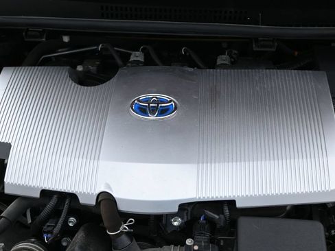 Used 2018 Toyota Prius Two w/ Prius Two Safety Plus Package FWD image 36