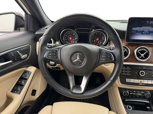 Used 2020 Mercedes-Benz GLA 250 image 13