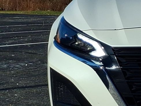 Certified 2024 Nissan Altima 2.5 SV image 14