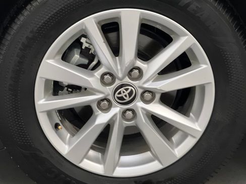 Used 2025 Toyota Camry LE FWD image 67