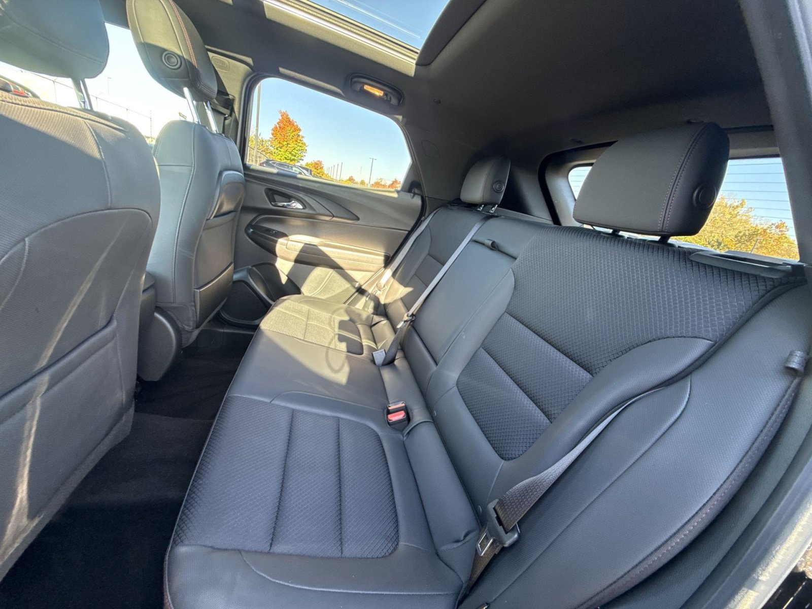Used 2021 Chevrolet TrailBlazer RS w/ Sun and Liftgate Package AWD/4WD image 26
