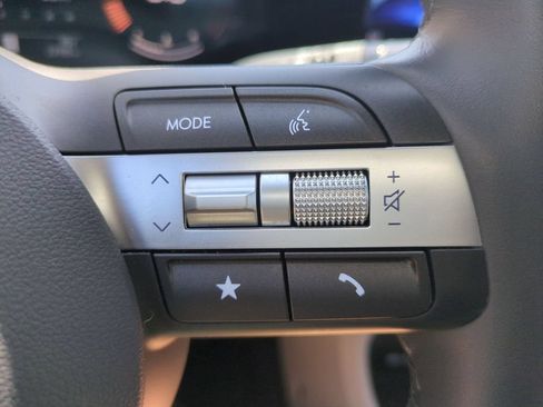 Used 2025 Hyundai Kona SEL FWD image 21