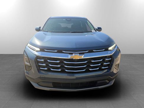 Used 2025 Chevrolet Equinox LT image 4