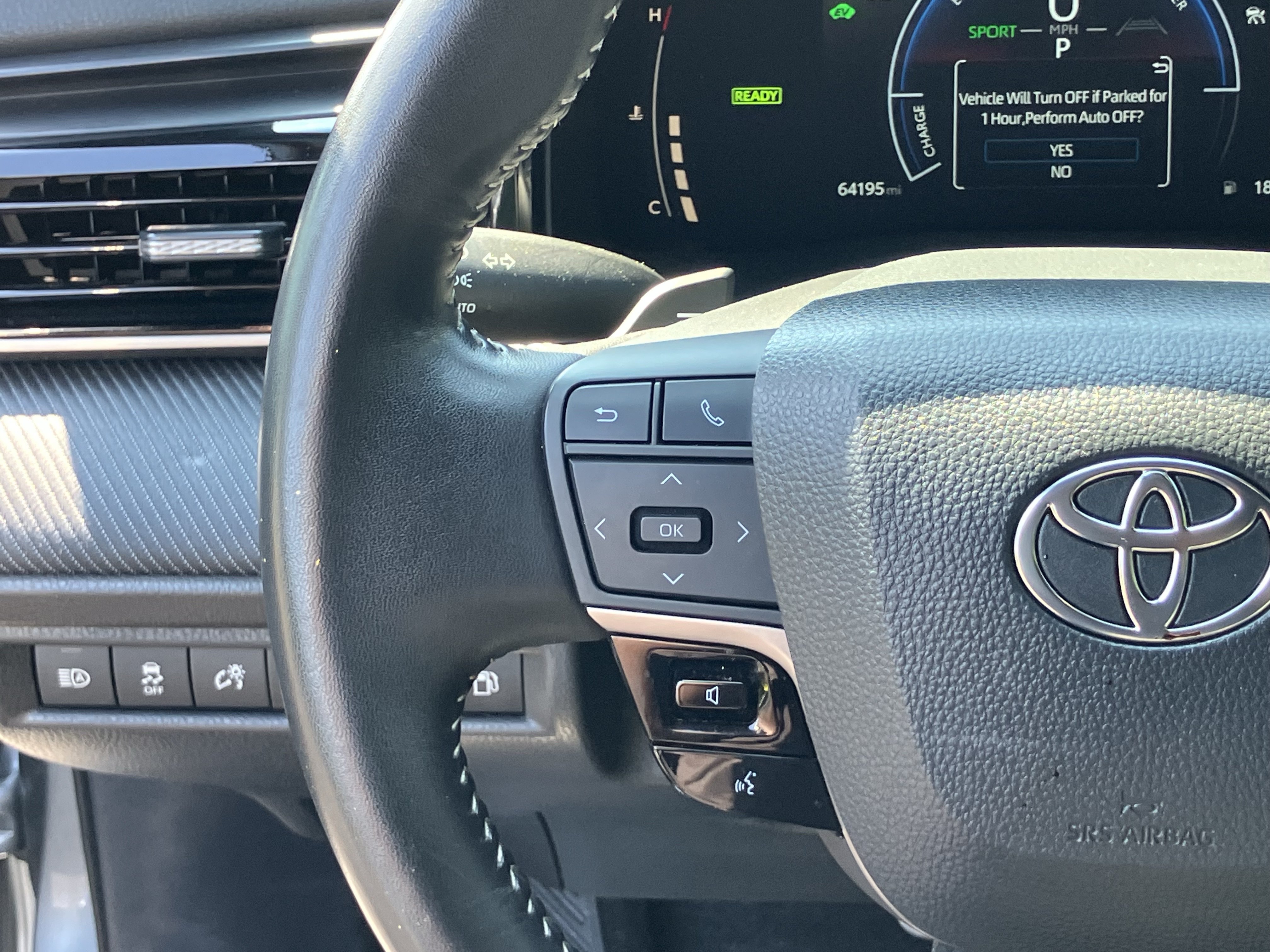 Used 2025 Toyota Camry SE FWD image 21