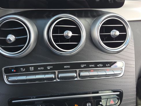 Certified 2022 Mercedes-Benz GLC 300 image 29