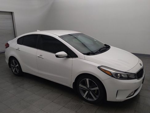 Used 2017 Kia Forte EX FWD image 11