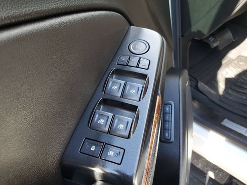 Used 2020 Chevrolet Tahoe Premier w/ Premier Plus Edition RWD image 17