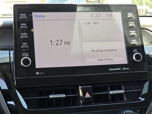 Used 2024 Toyota Camry XLE FWD image 10