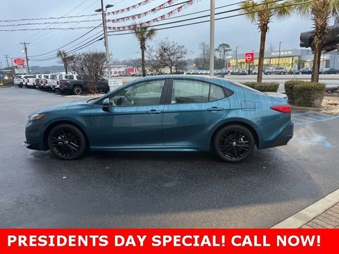 Used 2026 Toyota Camry SE image 38