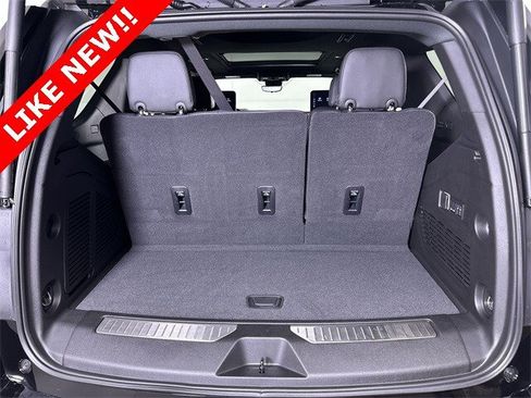 Used 2025 GMC Yukon Denali w/ Denali Reserve Package image 27