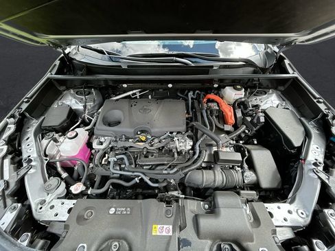 Used 2025 Toyota RAV4 LE AWD/4WD image 31