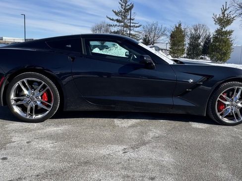 Used 2014 Chevrolet Corvette Z51 image 2