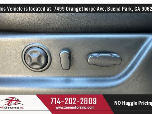 Used 2011 GMC Yukon XL Denali AWD/4WD image 50