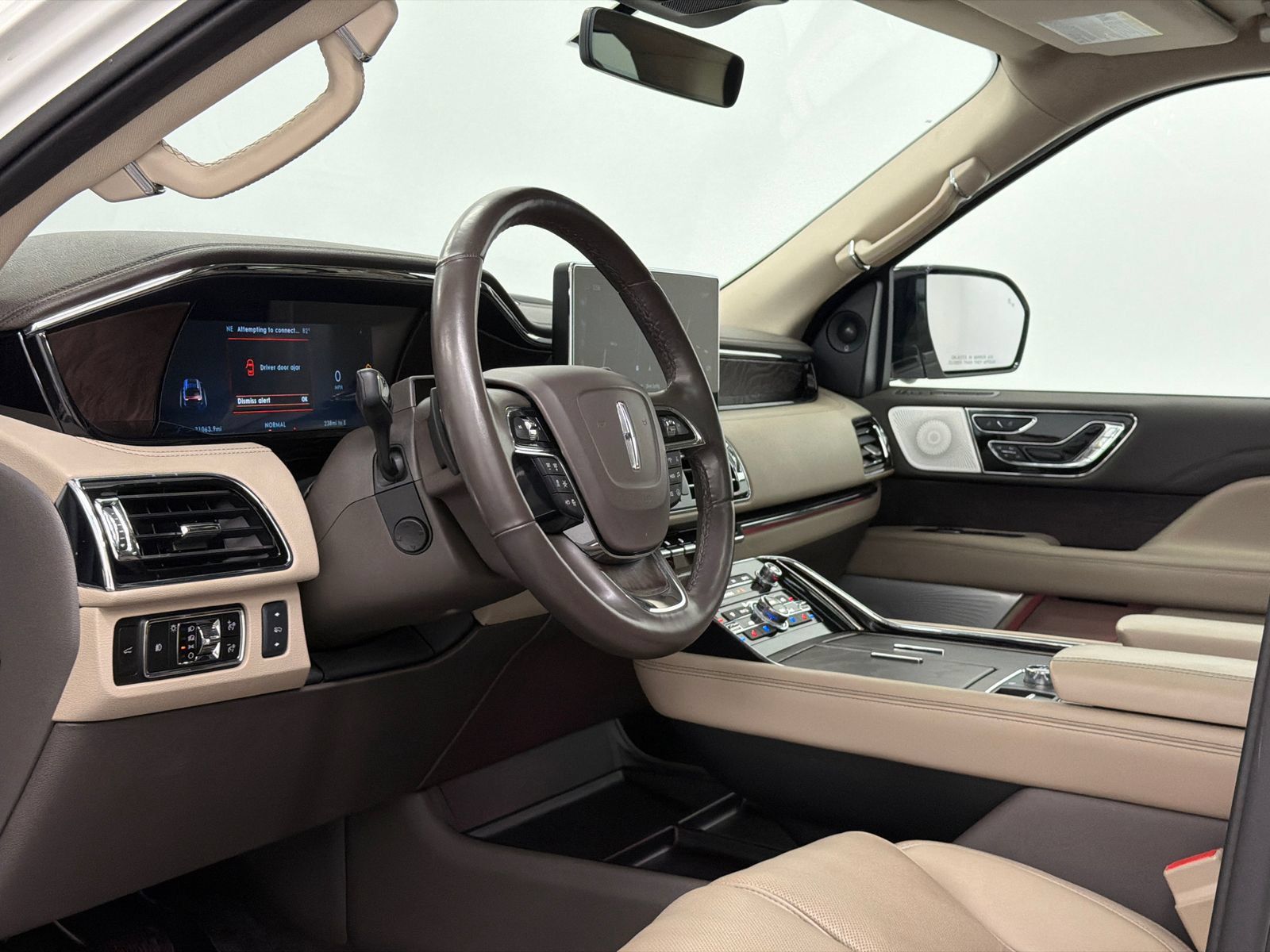 Certified 2023 Lincoln Navigator Reserve AWD/4WD image 18