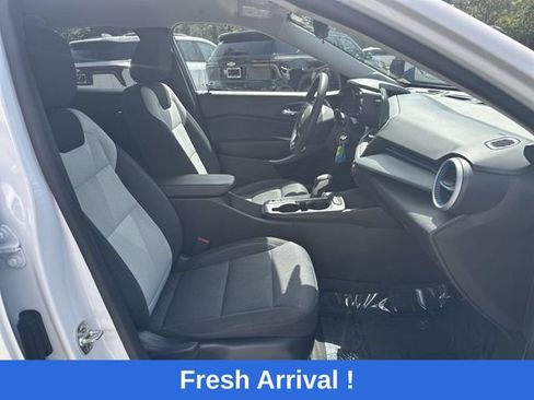 Used 2025 Chevrolet Trax LS FWD image 29