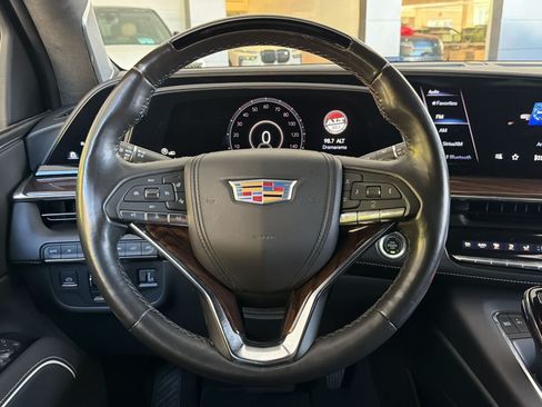 Used 2023 Cadillac Escalade ESV Sport Platinum w/ LPO, ONYX Package AWD/4WD image 11