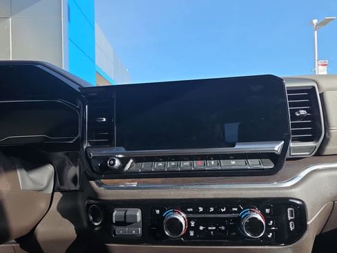 Used 2025 GMC Sierra 1500 SLT w/ SLT Premium Package image 16