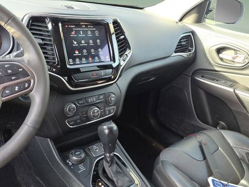 Used 2022 Jeep Cherokee Limited image 30