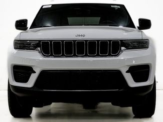 New 2025 Jeep Grand Cherokee Laredo X w/ Luxury Tech Group I video 2