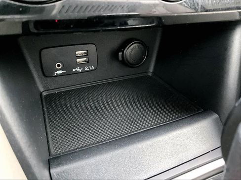 Used 2022 Subaru Forester Limited image 27