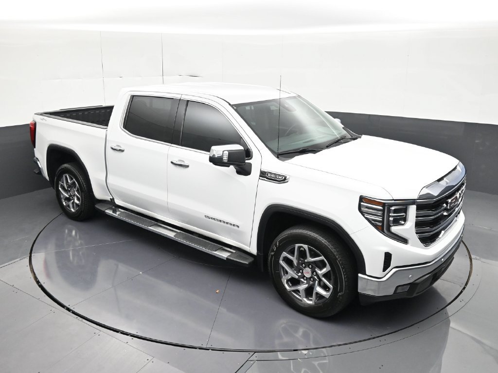 Used 2023 GMC Sierra 1500 SLT w/ SLT Premium Plus Package AWD/4WD image 21