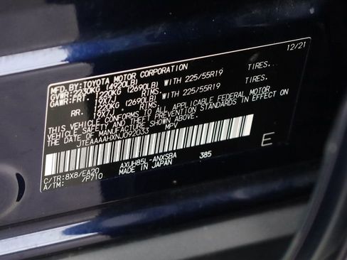 Used 2022 Toyota Venza Limited image 32