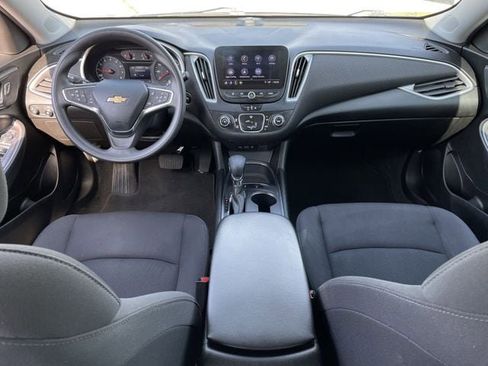 Used 2021 Chevrolet Malibu LS image 9