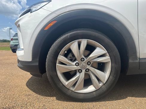 Used 2025 Buick Encore GX Preferred FWD image 9