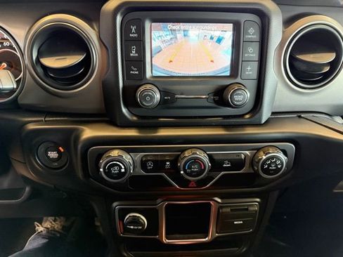 Used 2021 Jeep Wrangler Unlimited Sport image 22