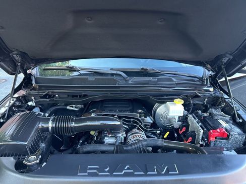 Used 2019 RAM 1500 Big Horn AWD/4WD image 10