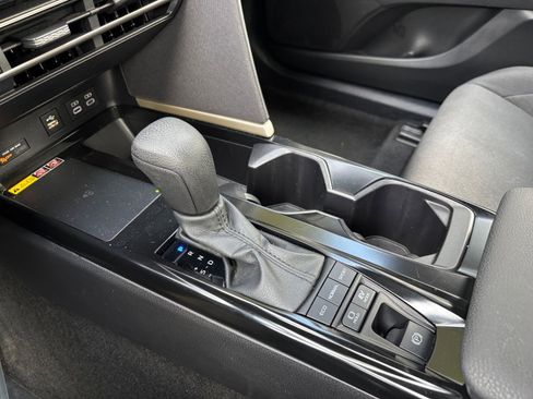 Used 2025 Toyota Camry LE image 46