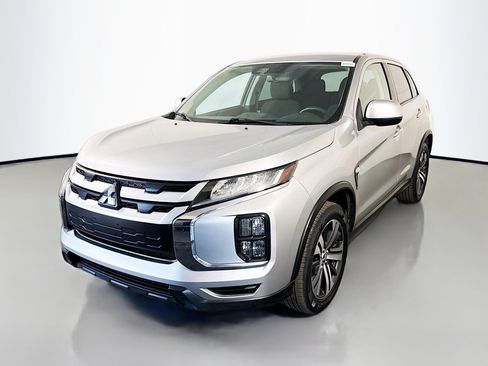 Used 2021 Mitsubishi Outlander Sport ES FWD image 4