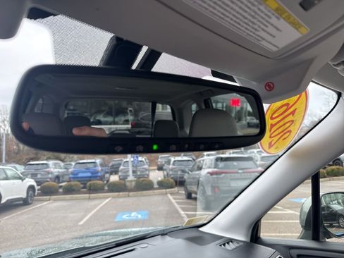 Used 2016 Subaru Forester 2.5i Limited image 20