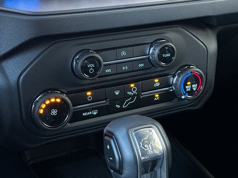 New 2025 Ford Bronco Big Bend image 19