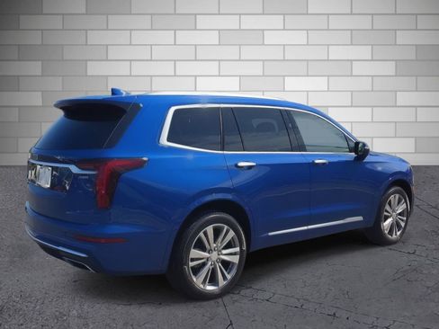Used 2024 Cadillac XT6 Premium Luxury AWD/4WD image 6