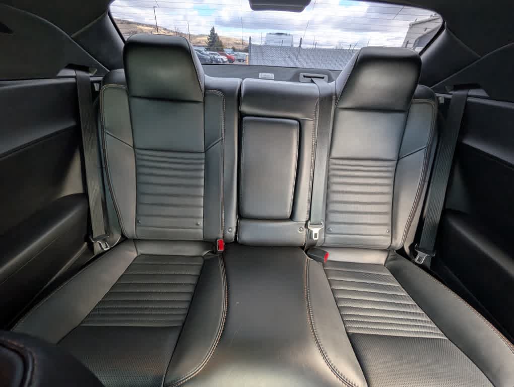 Used 2016 Dodge Challenger R/T Plus RWD image 14